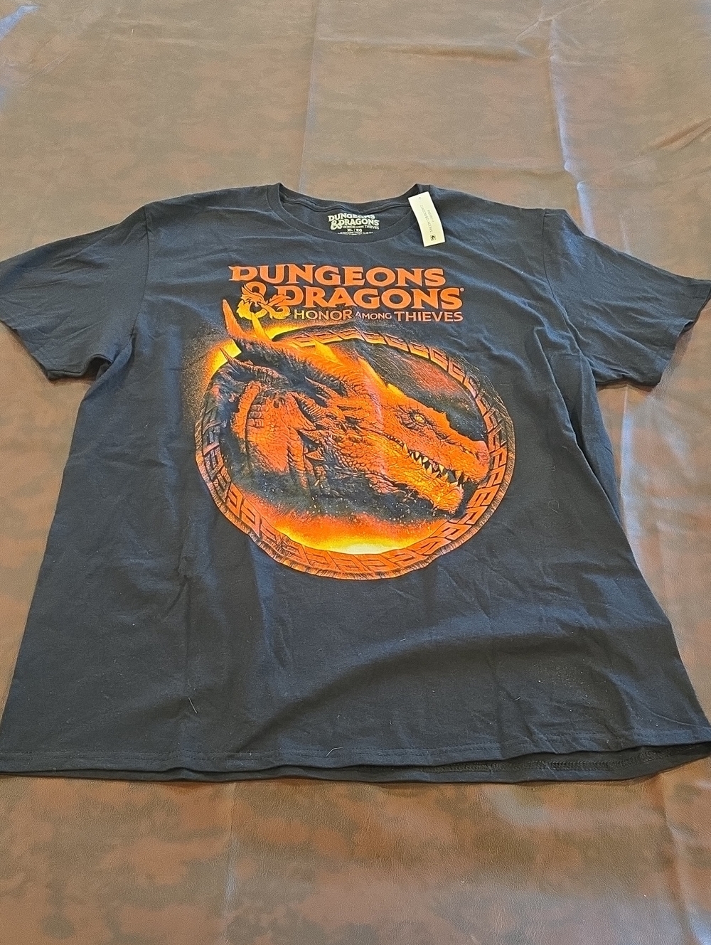 A2 Red And Black Dungeons And Dragons Honer Among Thieves Shirt Sz XL